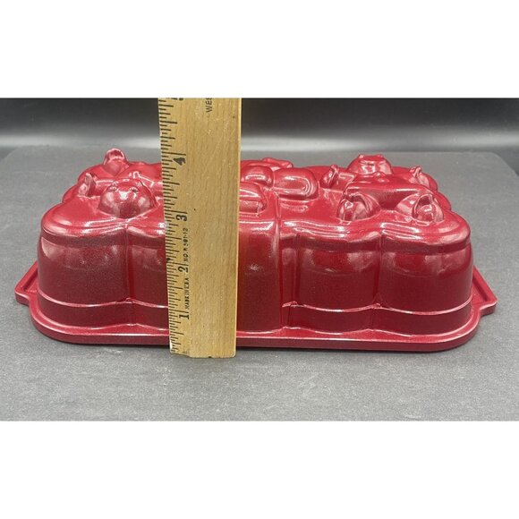 Red Nordic Ware Gingerbread Man Loaf Pan Pound Christmas Cake Bread Mold - Picture 7 of 7